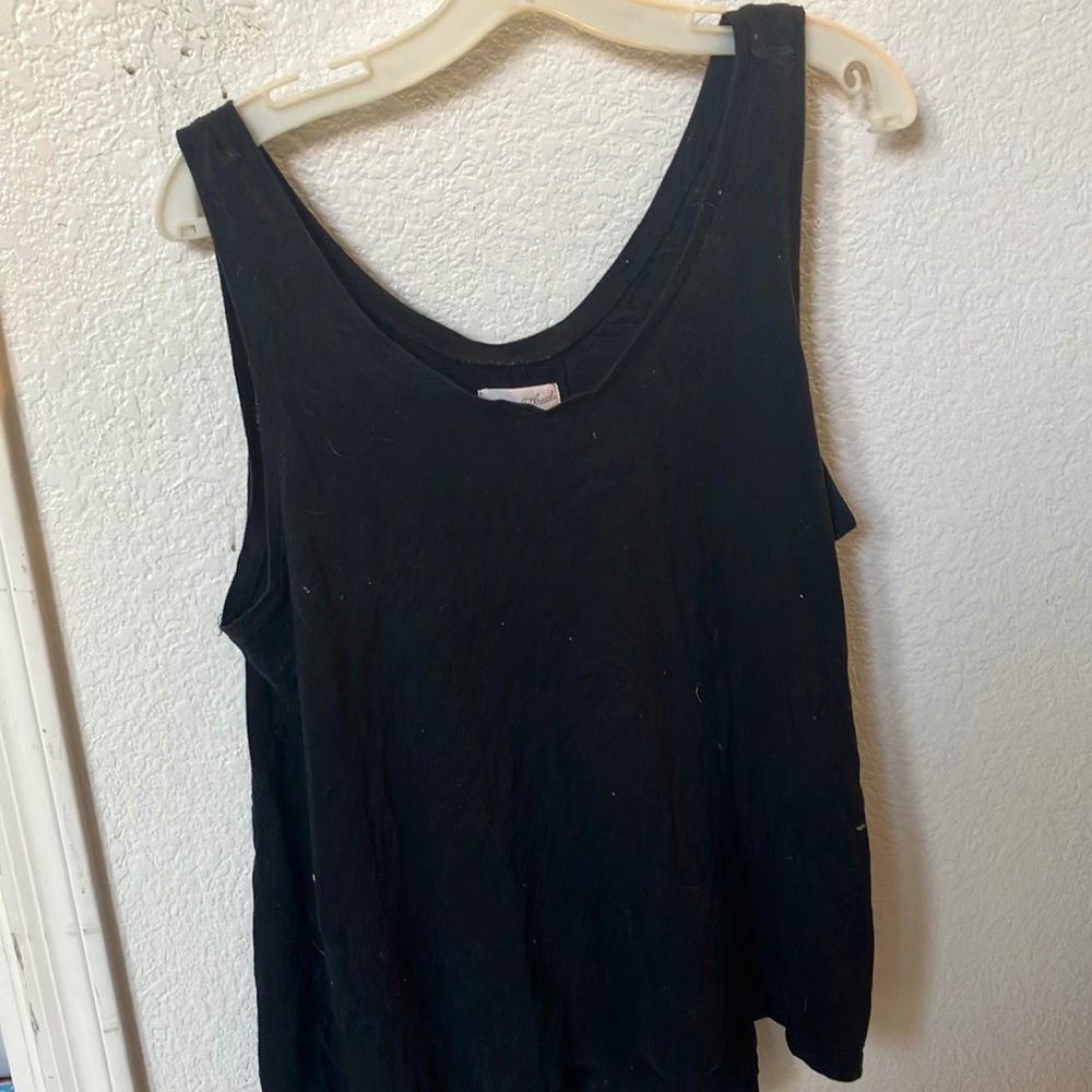 FINAL MARKDOWN Universal thread burnout tank top large